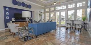 Residence at Lake Jackson Gallery 10