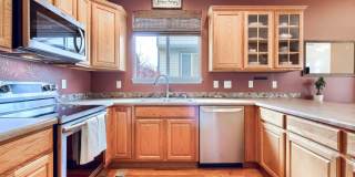Highlands Ranch Spacious 3 bed 2.5 bath Gallery 18