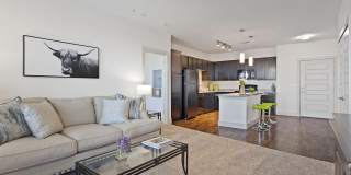 The Vance at Huebner Oaks Gallery 23