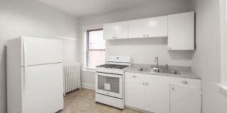 3300-02 N. Claremont / 2334-44 W. School Gallery 5