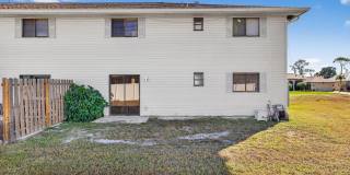 Beautifully Updated Condo with Community pool Gallery 22