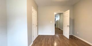 PRELEASING for AUGUST! Pet‑Friendly 4BR Walk to Ball State Gallery 13