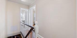 221 CHESTNUT Street Gallery 22