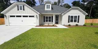 Luxury Living in Hahira – High-End Features & Modern Design! Gallery 1