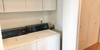 Gorgeous Queen Anne View Condo Gallery 17