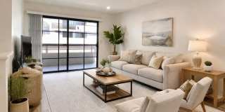 1550 N Fuller Ave Gallery 1