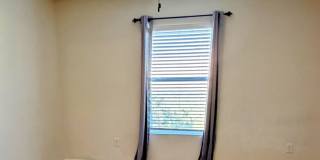 4/2 with Community Amenities Gallery 15