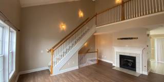 Available Large Townhome in Christiansburg! Gallery 8