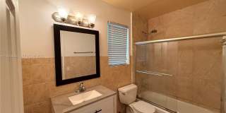 1104 N 17th Ct Gallery 6
