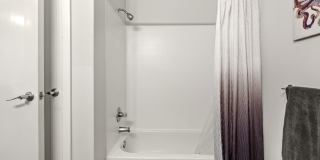 Thea's Landing Gallery 90