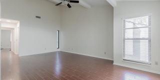 3216 OAK Street Gallery 27