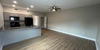 215 N Elm Gallery 11