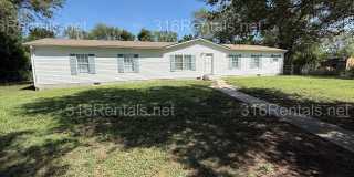 $1695 - **COMING SOON** 4 bedroom / 2 bathroom - Haysville Single Family Home Gallery 1