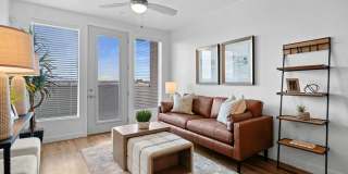 The Devon at University Place Gallery 28