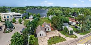 Spacious 4BR 3B All Sports Lake Front Home sitting on an acre of land in Brighton Gallery 1