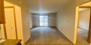 Ground Floor Large 1 Bedroom 1 Bath Available Gallery 2
