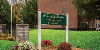 New Paltz Gardens Gallery 1