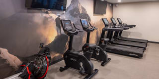 Jules on 3rd Gallery 17