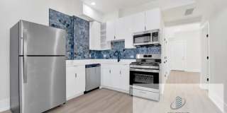 944 North Damen Avenue Gallery 1