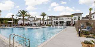 Terrassa Gallery 102