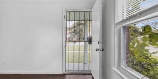 $1250 2 bedroom Gallery 3