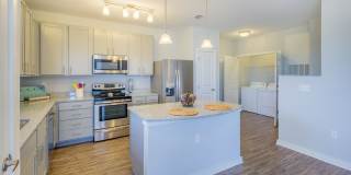 The Reserve at River Place Gallery 9