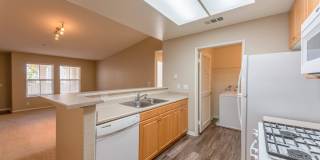 Laurel Canyon Apartment Homes Gallery 44