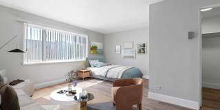 Bellaire Plaza Gallery 3