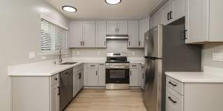 Sunnyvale Townhome with Private Fenced Backyard Gallery 7