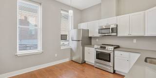 170 West Washington Gallery 5