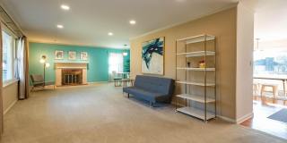 1900 Windsor Drive Gallery 8