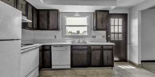 305/307 Kaymar Drive Gallery 3