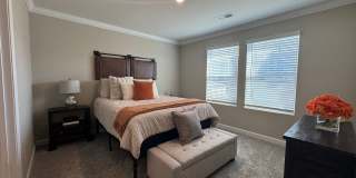 Modern 3-Level Townhome for Rent | Prime SW Charlotte Location Gallery 14