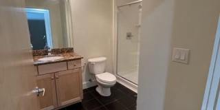 350 E Short Street unit: 211 Gallery 8