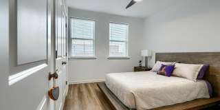 2596 NEABSCO COMMON Place Gallery 37