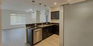 Beautiful Ranch 2 bed/2 bath Condominium Gallery 7