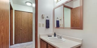 Applegate Gallery 12