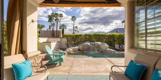 546 N Indian Canyon Dr Gallery 1