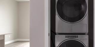 Lincoln Square Gallery 19