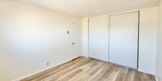 Upper Corner Unit with Parking Gallery 4