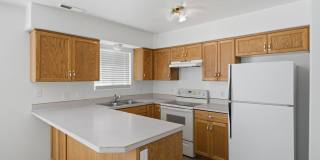 Conveniently Located 3 Bedroom Condo! Gallery 1