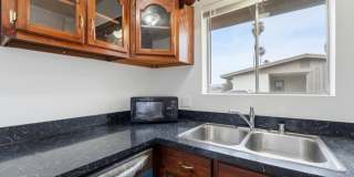 Maintained Mesa rental offering comfort, convenience, and easy access to everything the East Valley has to offer! Gallery 9