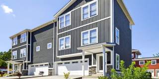 *August 2027* - Newly Built New 5 Bed, 5 Bath Townhome Near Campus! Gallery 1