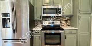 Lakeside Luxury: Newly Renovated 3-Bedroom Home with Elizabeth Lake Access! Lakeside Luxury: Newly Renovated 3-Bedroom Home with Elizabeth Lake Access! Gallery 3