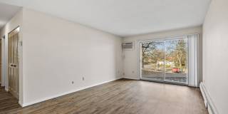 Cedarwood West Apartments Gallery 4