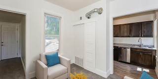 1115 1/2 4th Street NE Gallery 6