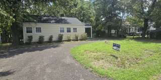 1025 Bradley Ln Gallery 2