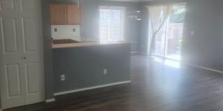 3bd/2.5ba Maple Valley Home Gallery 7