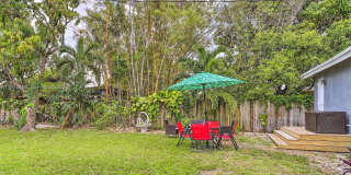 1920 NW 47th St Gallery 17