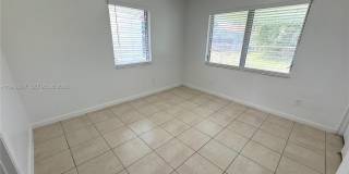 1641 NW 24th Ter Gallery 6